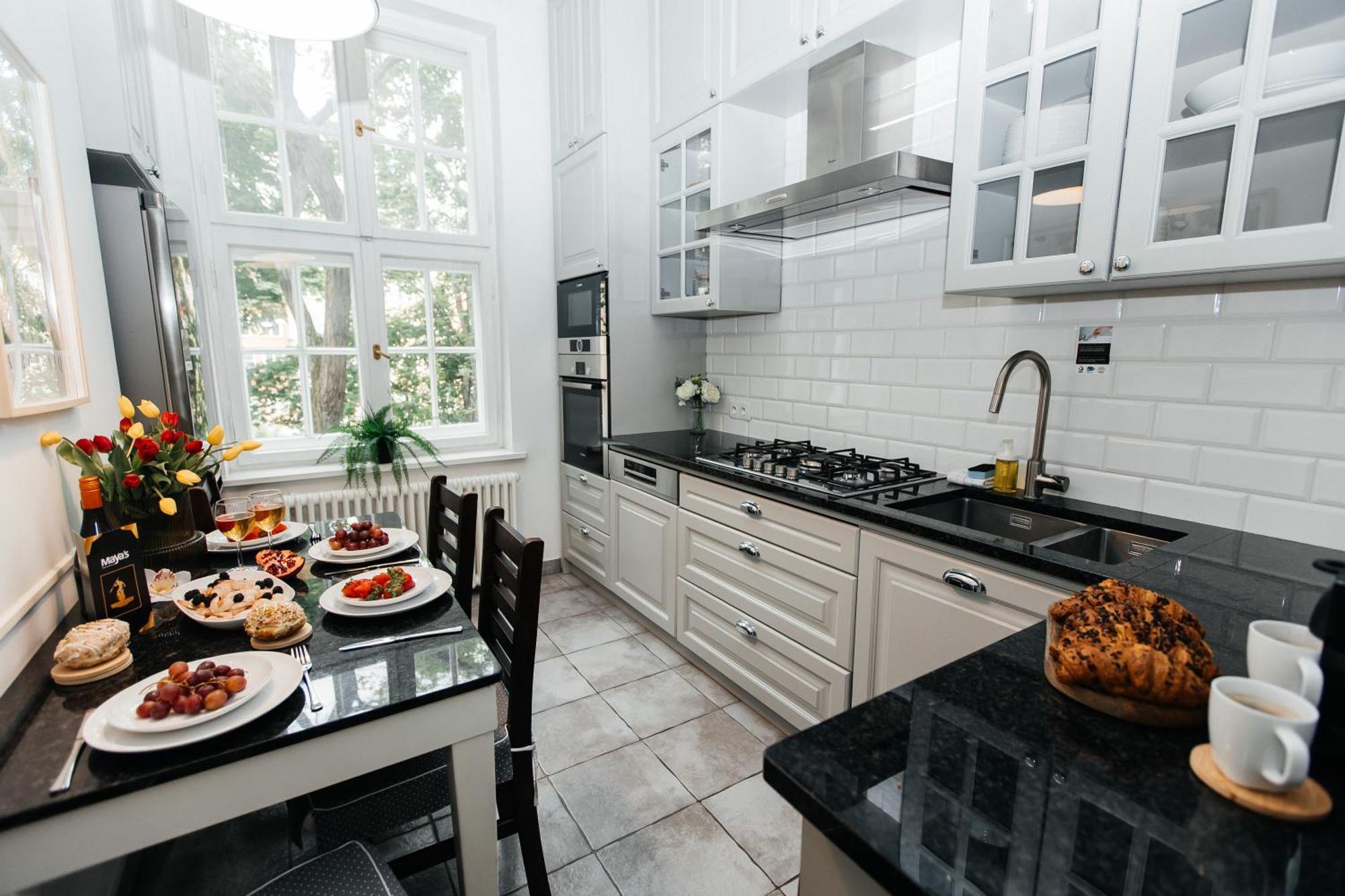 Maya's Flats & 31 - Z Dwiema Sypialniami Two Bedrooms Ogarna Str Old Town Apartment *
