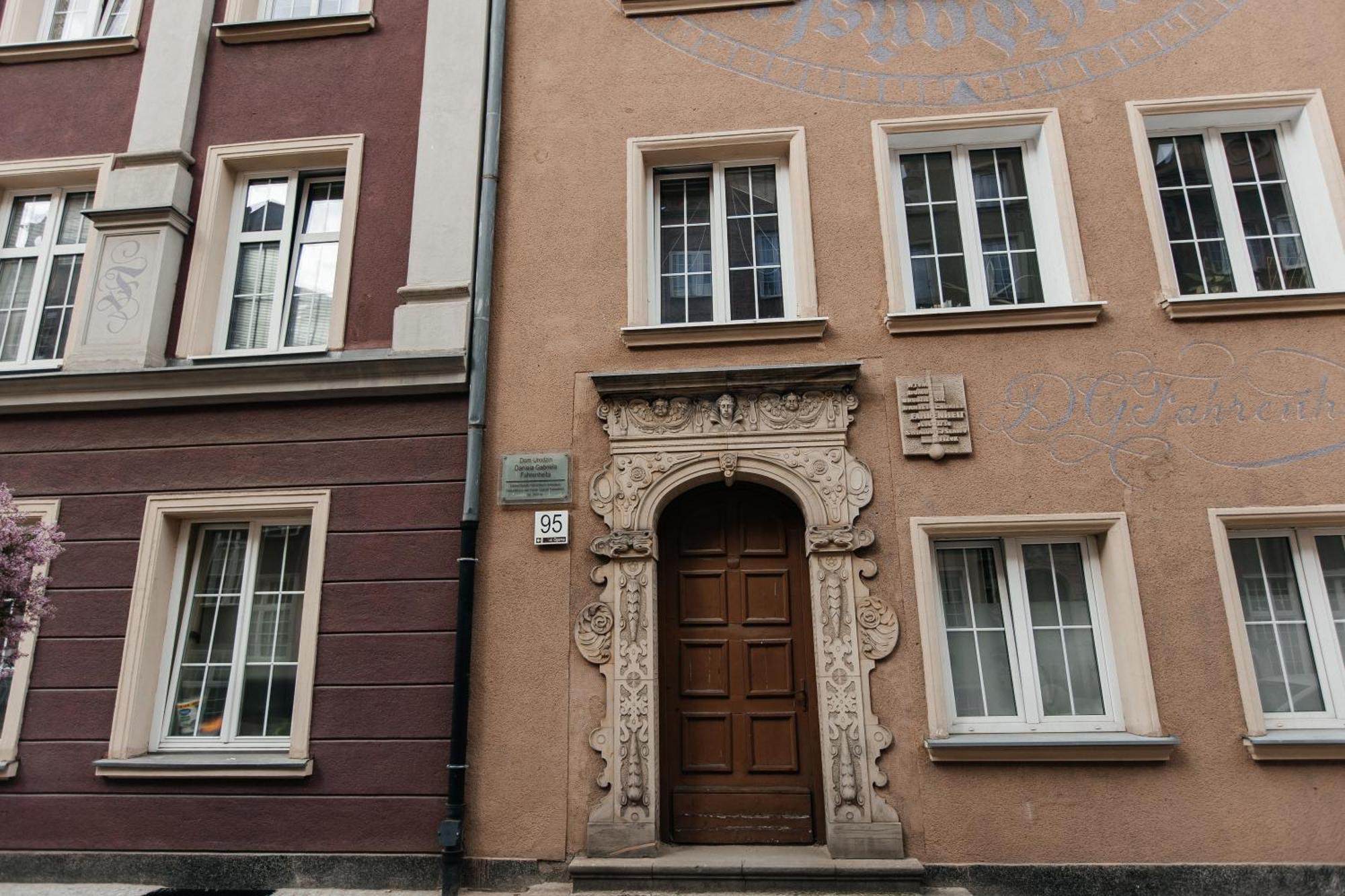 Apartment Maya's Flats & 31 - Z Dwiema Sypialniami Two Bedrooms Ogarna Str Old Town *
