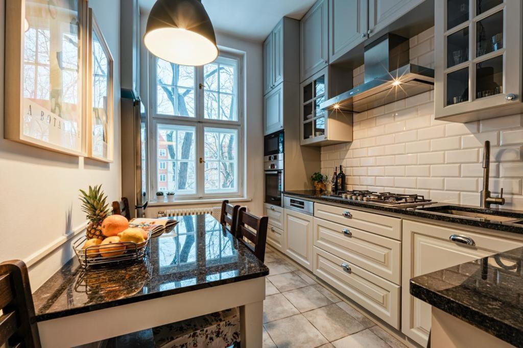 Maya's Flats & 31 - Z Dwiema Sypialniami Two Bedrooms Ogarna Str Old Town *